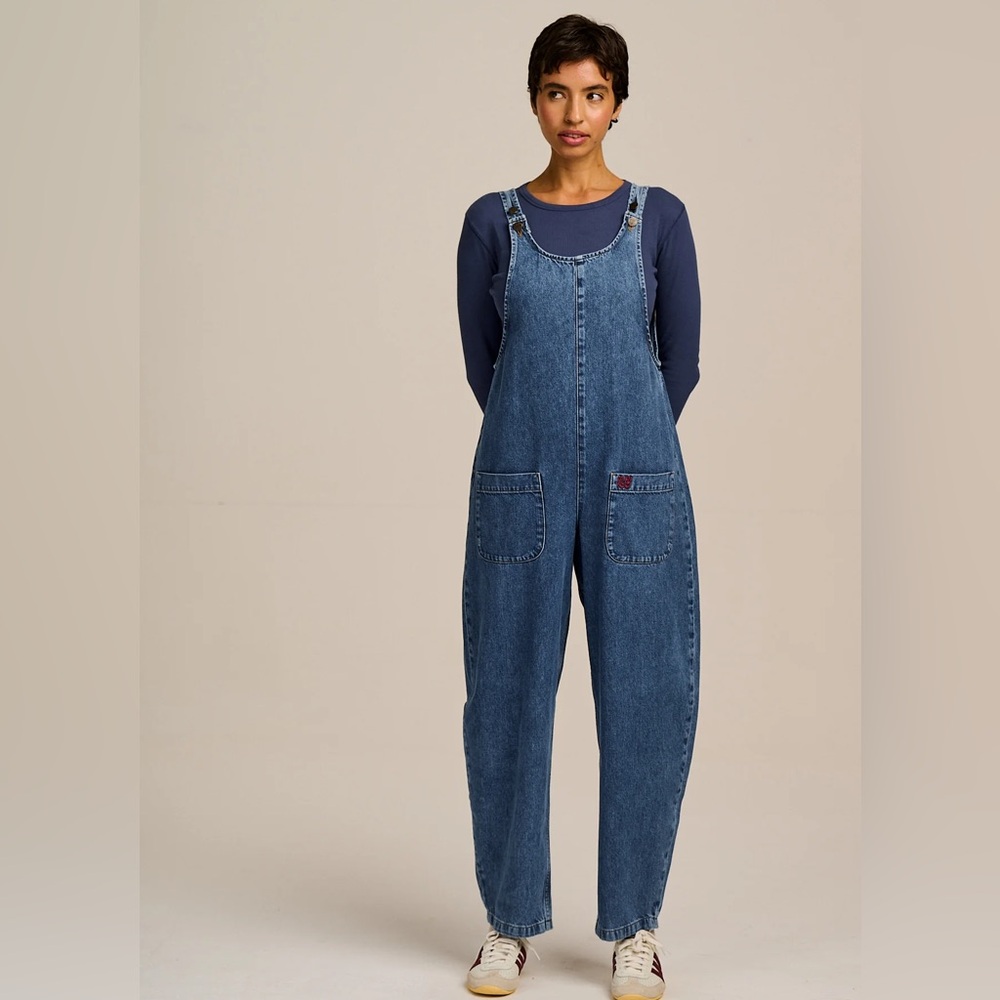 Lucy & Yak Ara barrel leg dungarees in mid wash blue denim